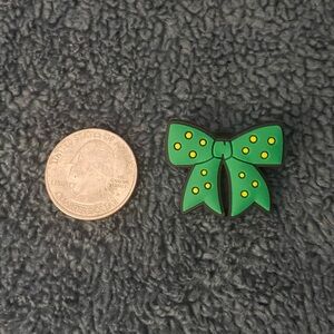 5/$10 Jibbitz - Green Bow with Yellow Polka Dots Croc Shoe Charm